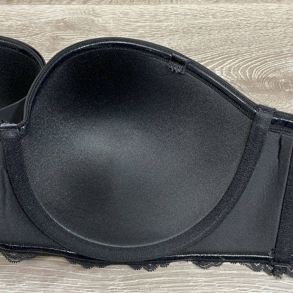 NWOT Torrid Curve Bombshell Everyday Strapless Bra Lightly Lined Underwire 42D - Picture 14 of 16